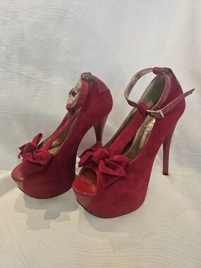 Bakers Kailee Red Peep-Toe Bow Platform Heels with Ankle Strap Size 6.5
